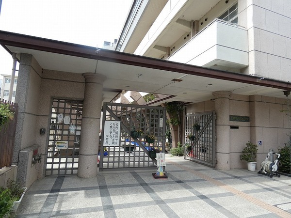 グリーンフィル1(京都市立高倉小学校)