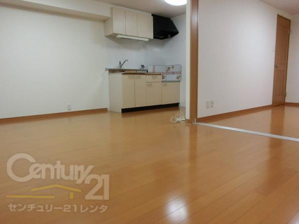 ハイツ中川