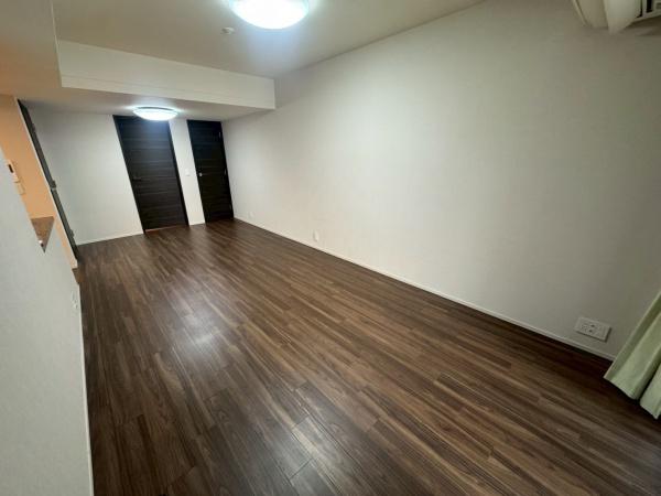 グランドメゾン京都御池通407号(リビング)