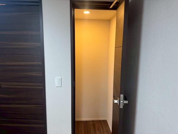 グランドメゾン京都御池通407号(収納)