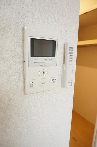 エイミアー　コロバッセ