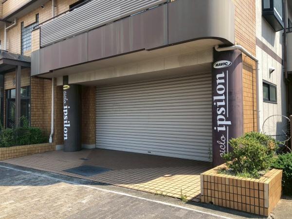 ソレーユYAMADA　店舗東側