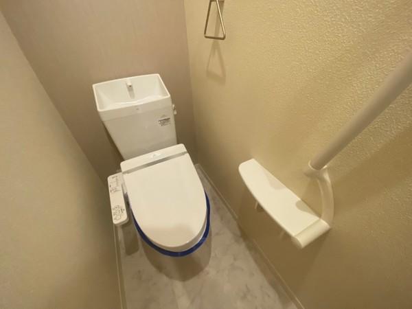 シャーメゾン八角