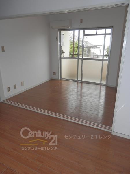 メゾンド　ポエジー