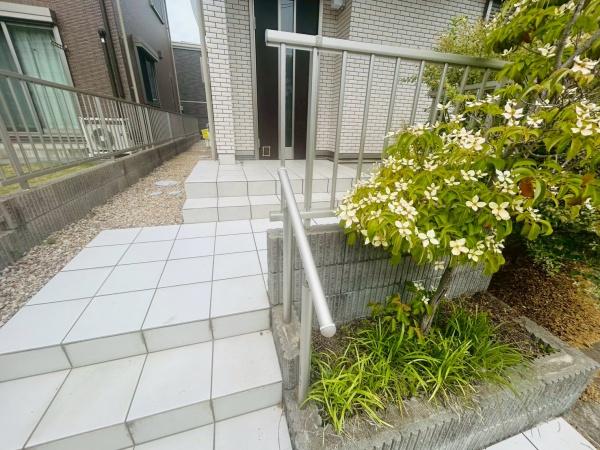 貸家　泉が丘12-14　南