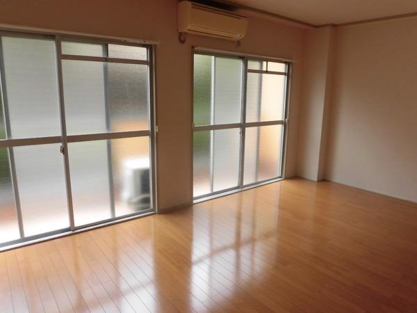 安井マンション