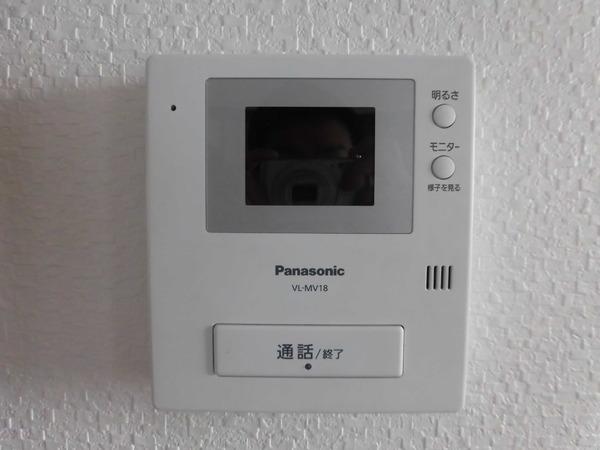 貸家　羽束師鴨川町302-8