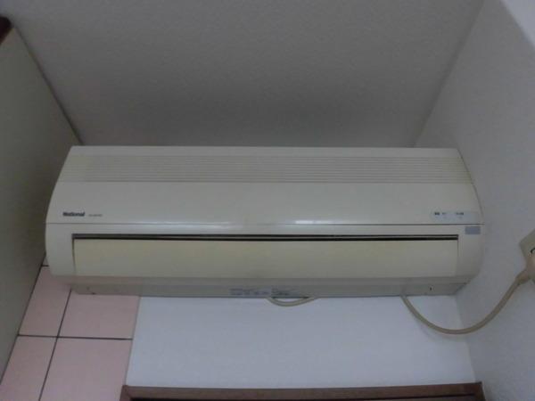貸家　羽束師鴨川町302-8