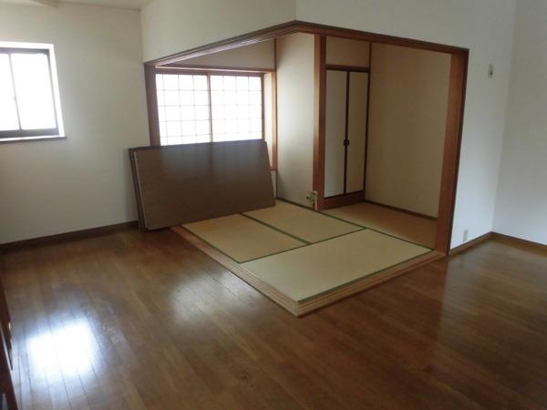 貸家　羽束師鴨川町302-8