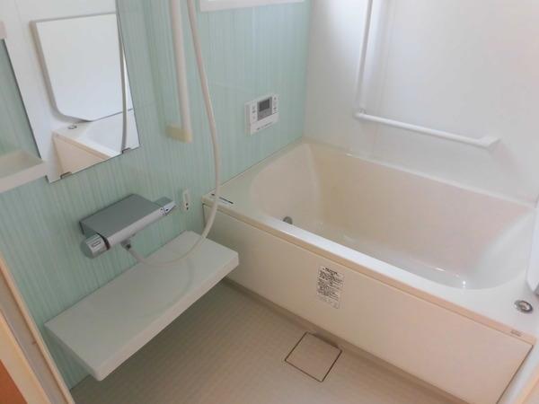 貸家　羽束師鴨川町302-8