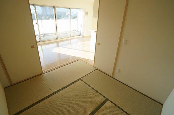 メイツブラン長岡京　1005号