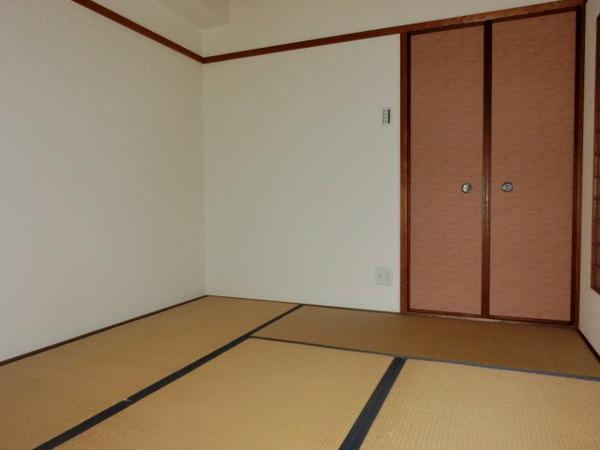 ロイヤルガーデン長岡京