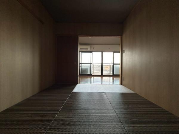 デルニエ向日町