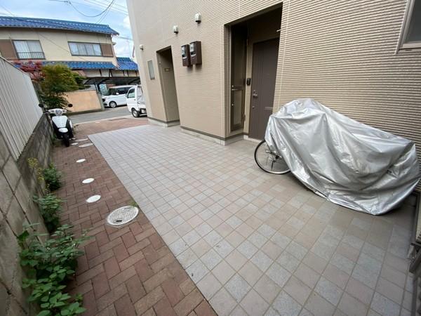 エンバーカーズ天神