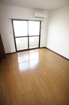 畑マンション