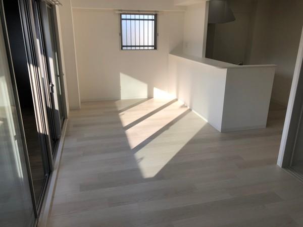 グローリードミール天神