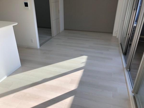 グローリードミール天神