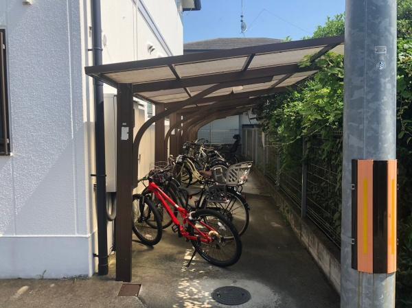 ファミーユ西条