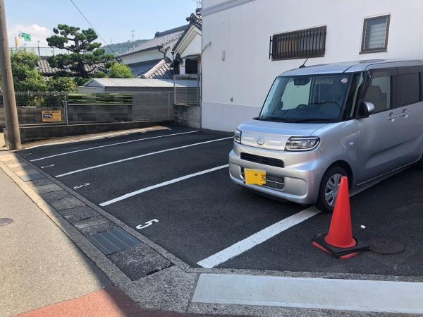 ファミーユ西条