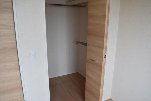 フローラ西向日