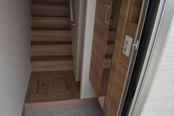 フローラ西向日