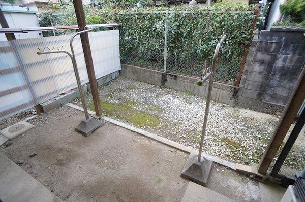 貸家　向日市寺戸町新田24　東棟西側