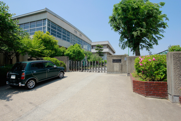 アクトロンビル(長岡京市立長岡第十小学校)