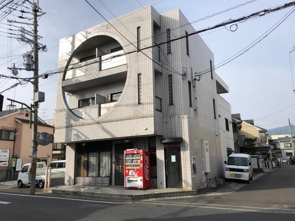 メイビ・I