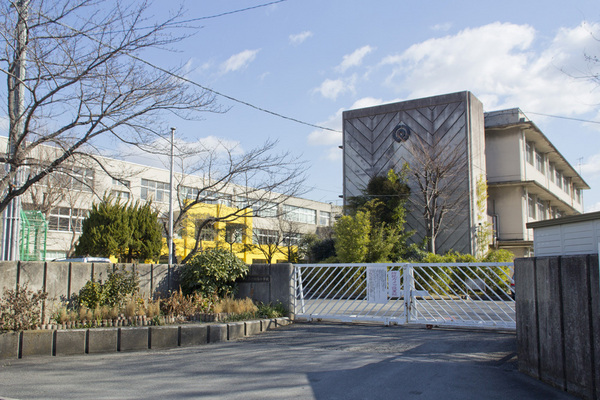 グランレブリー桂川サウススクエア(向日市立第4向陽小学校)