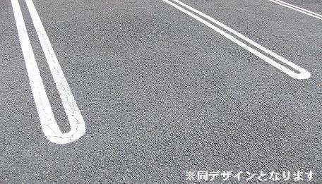 ミレ・グランデ・伏見(駐車場)