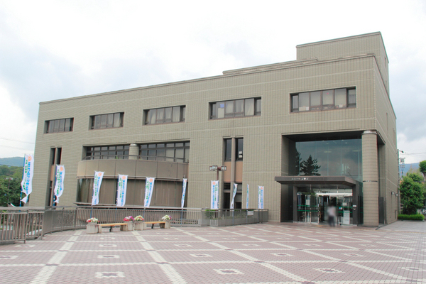 LIB長岡天神(長岡京市立図書館)