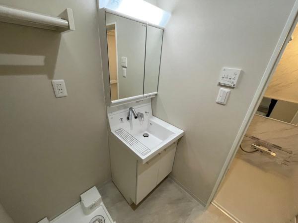 KRMRESIDENCENAGAOKATENJIN