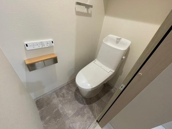 KRMRESIDENCENAGAOKATENJIN