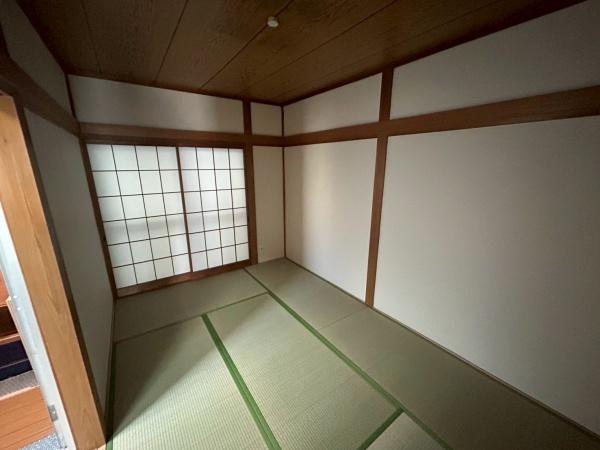 貸家　寺戸町辰巳7-2