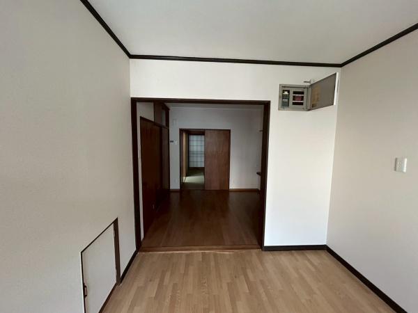 貸家　寺戸町辰巳7-2