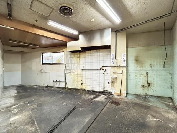妙心寺ビル1階