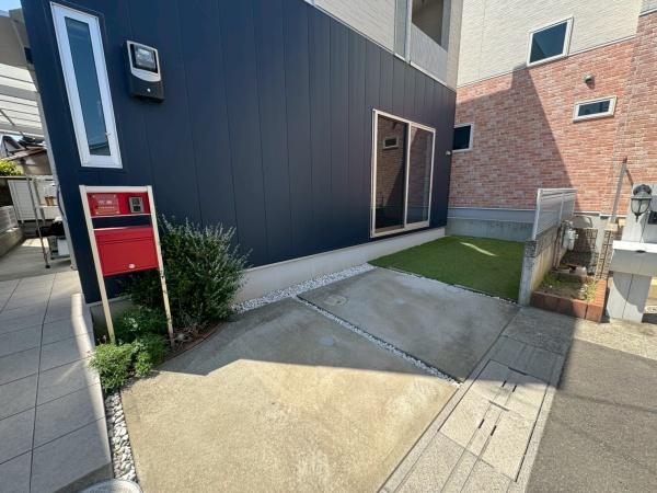 上植野町北小路6-6　貸家
