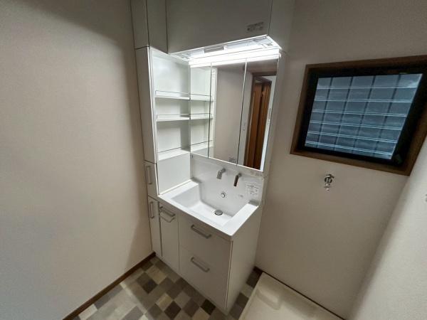 貸家 勝竜寺巡り原2-13(洗面台・洗面所)