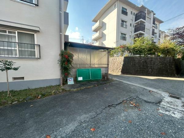 円明寺ヶ丘団地B棟204号