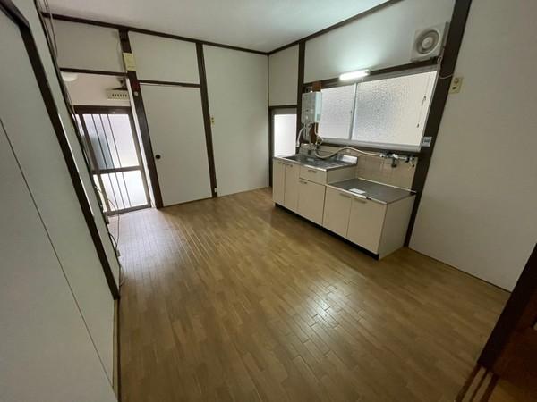 貸家　一文橋2丁目3-9南側