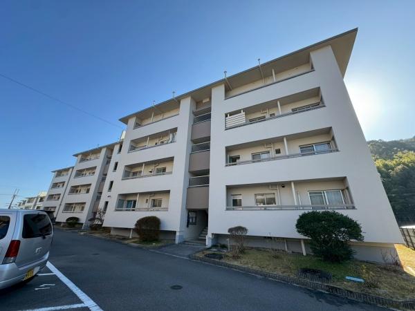 南円明寺ヶ丘団地12棟　406号