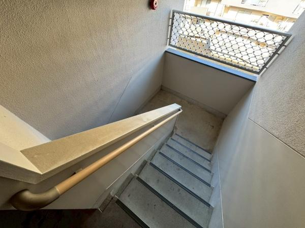 南円明寺ヶ丘団地12棟　406号