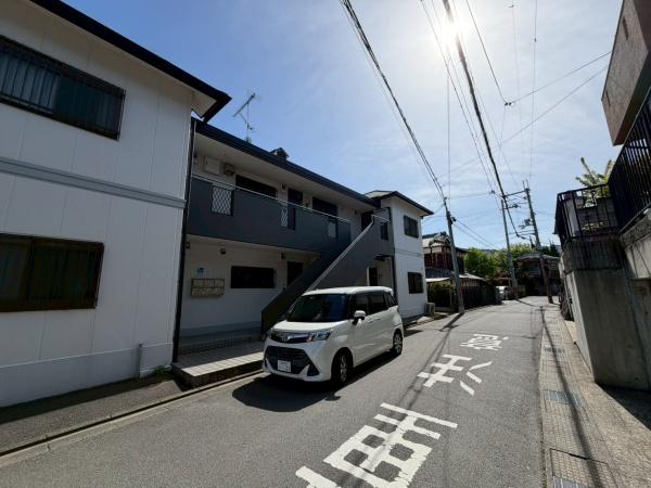 ファミーユ西条