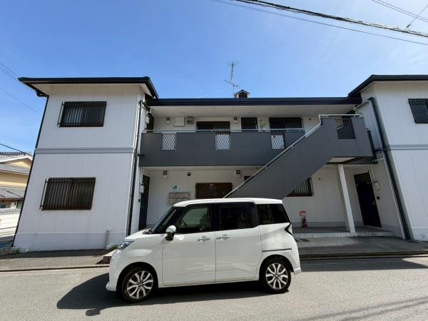 ファミーユ西条