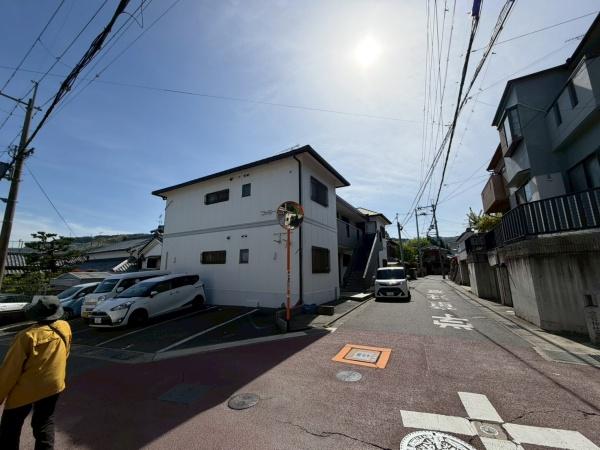 ファミーユ西条