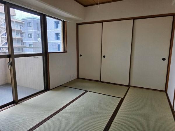 メゾンドール四条大宮　801号