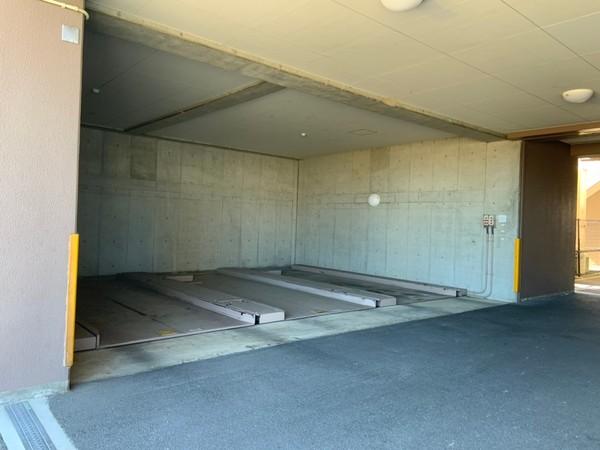ブレドール向日町東　810号
