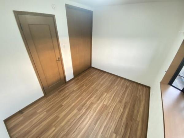 貸家　羽束師鴨川町161-16