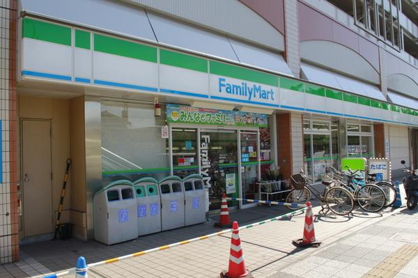 ファミール長岡京グランデュール(ファミリーマート長岡京駅前店)