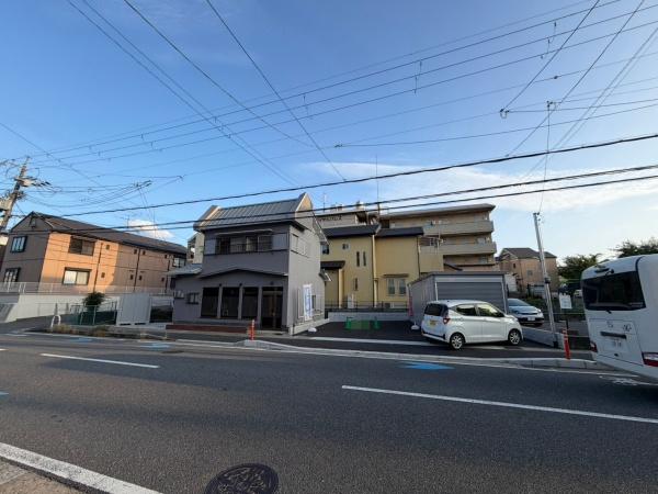 店舗　久貝三丁目1-10